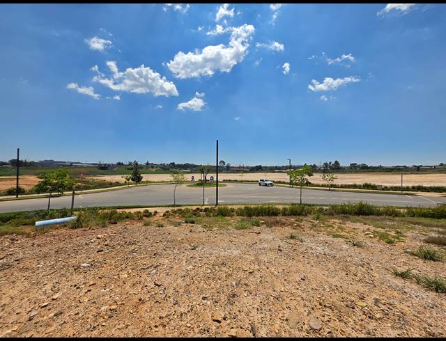 43,064M² VACANT LAND FOR SALE IN GOSFORTH PARK